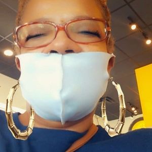 Meet your Posher, Joyce